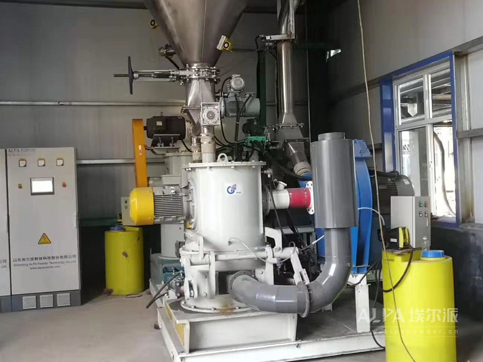 TSM<a href=http://m.lansemeiying.cn/chanpin/144.html target=_blank class=infotextkey><a href=http://m.lansemeiying.cn/chanpin/145.html target=_blank class=infotextkey>小蘇打</a></a>粉碎機設備實例圖